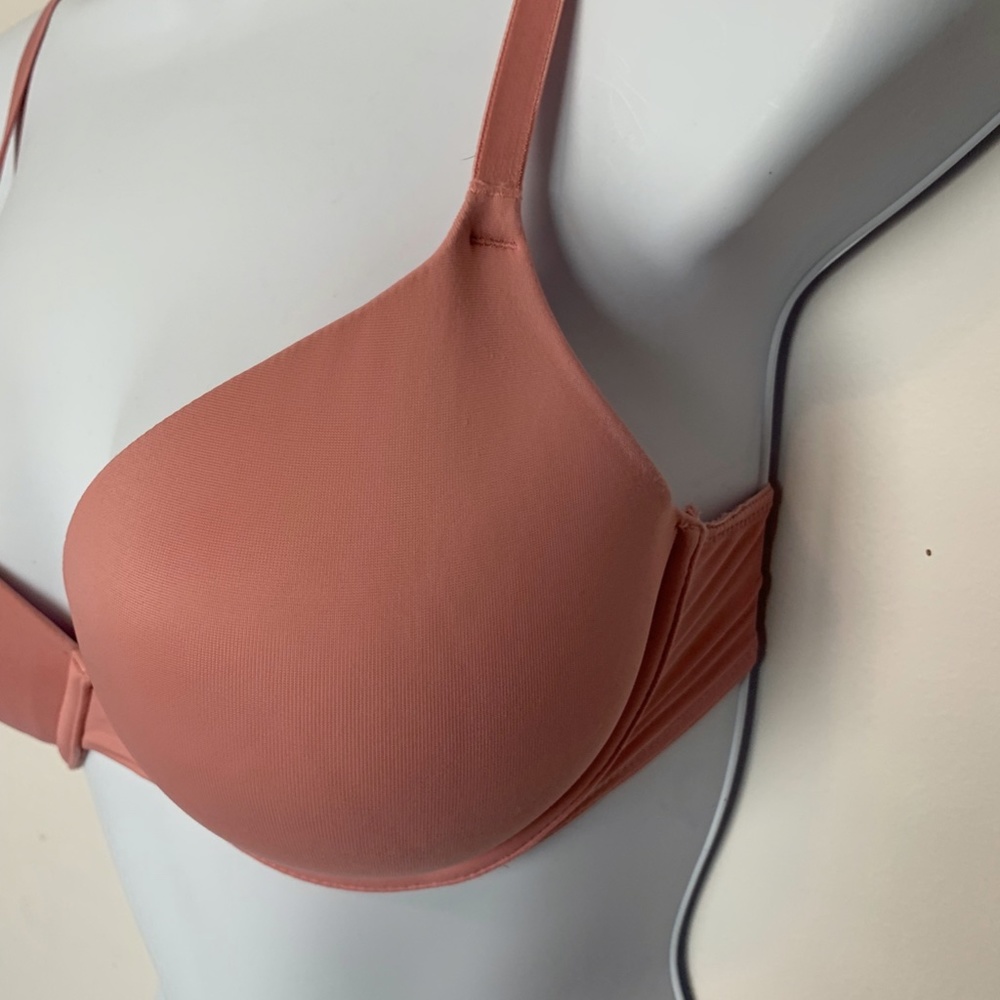 PINK V.S. PINK UNDERWIRE BRA SIZE 32D - Picture 2 of 8